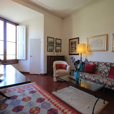 Oltrarno Halldis Apartment